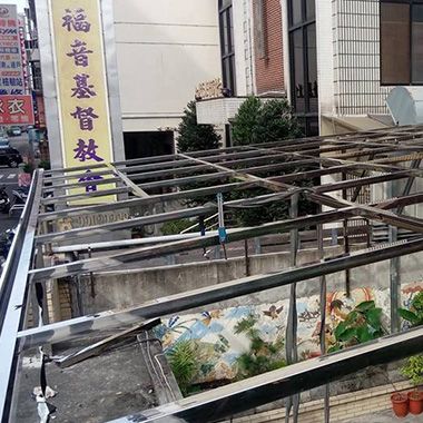 採光罩更換.jpg